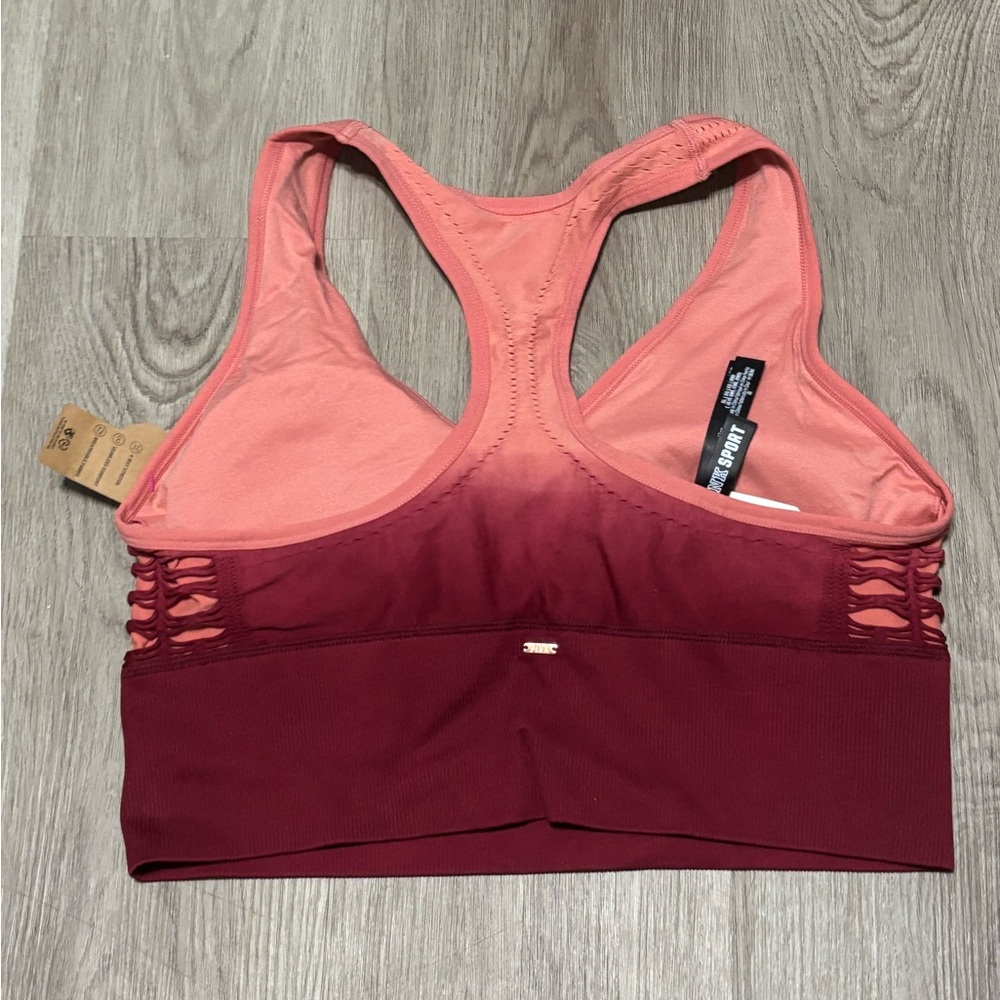 Pink and Red Ombre Sports Bra and Leggings Set - Picture 5 of 6